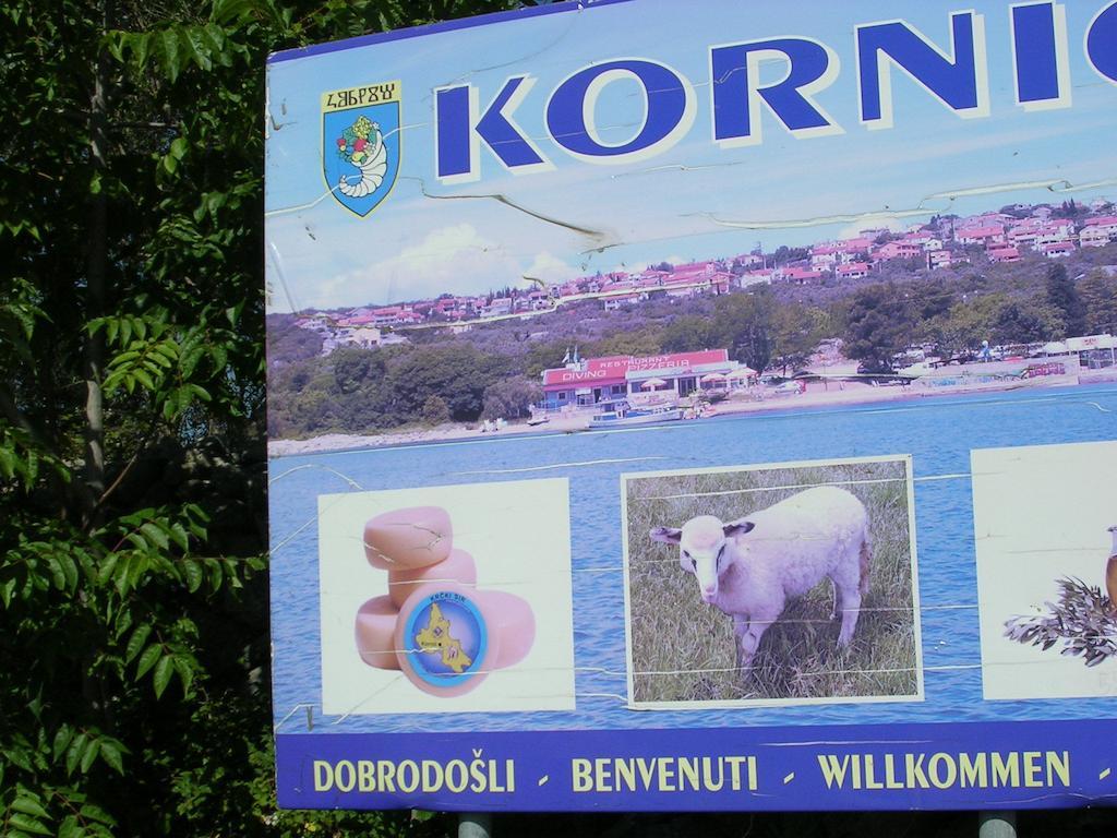 Apartment Perkovic Jadranka Kornic Bagian luar foto