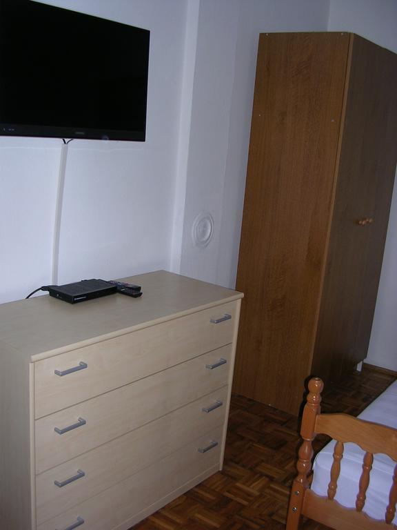 Apartment Perkovic Jadranka Kornic Bagian luar foto