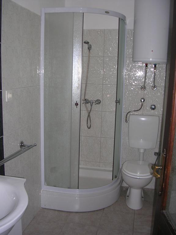 Apartment Perkovic Jadranka Kornic Bagian luar foto