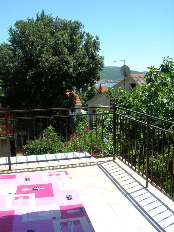 Apartment Perkovic Jadranka Kornic Bagian luar foto